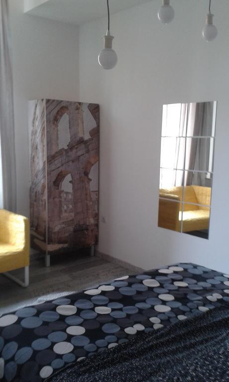 Hostel Ljiljana Pula Exteriör bild