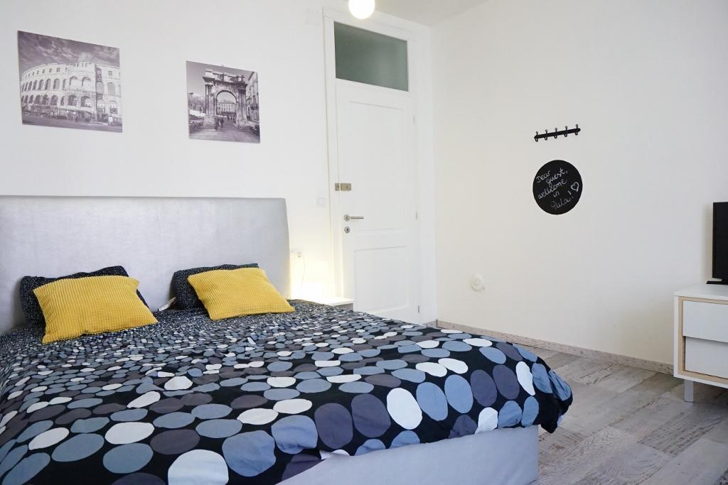 Hostel Ljiljana Pula Exteriör bild