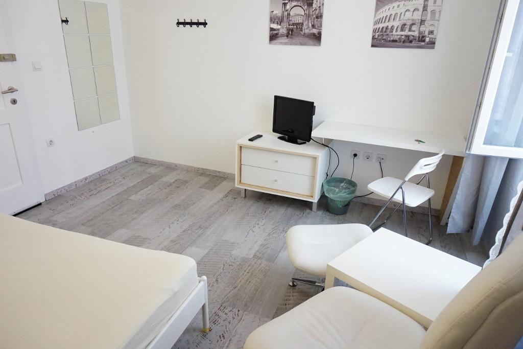 Hostel Ljiljana Pula Exteriör bild